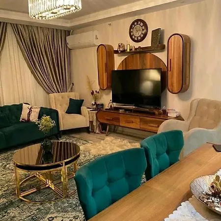 Steven Orion Park Apartment *
