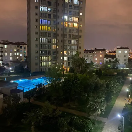 Steven Orion Park Apartment *